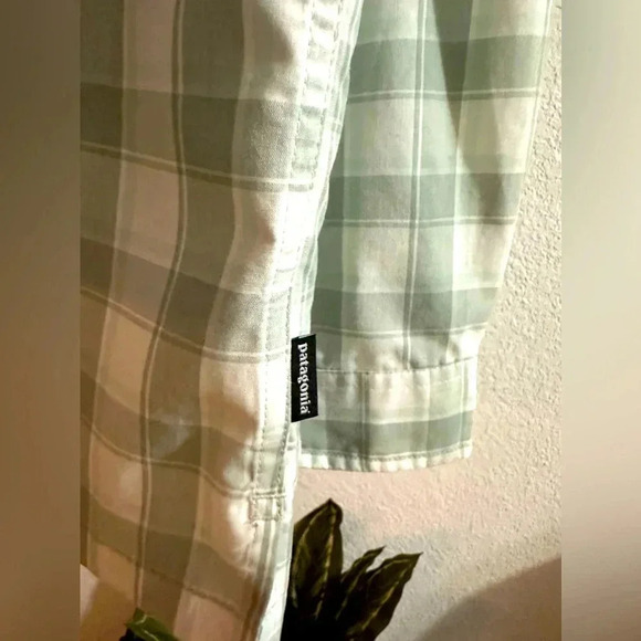 Patagonia button down shirt size M - Picture 7 of 10